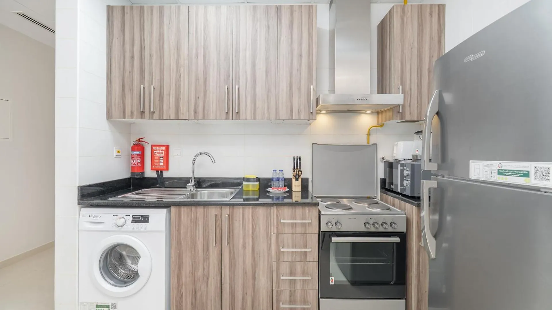 Heaven Crest Vacation Homes Downtown - Studio And 1 Bedroom Suites 2 Minute Walk To Dubai Mall And Burj Khalifa 0*,  Emirati Arabi Uniti