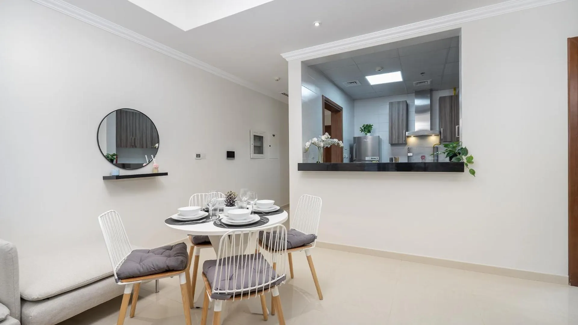 Heaven Crest Vacation Homes Downtown - Studio And 1 Bedroom Suites 2 Minute Walk To Dubai Mall And Burj Khalifa 0*,