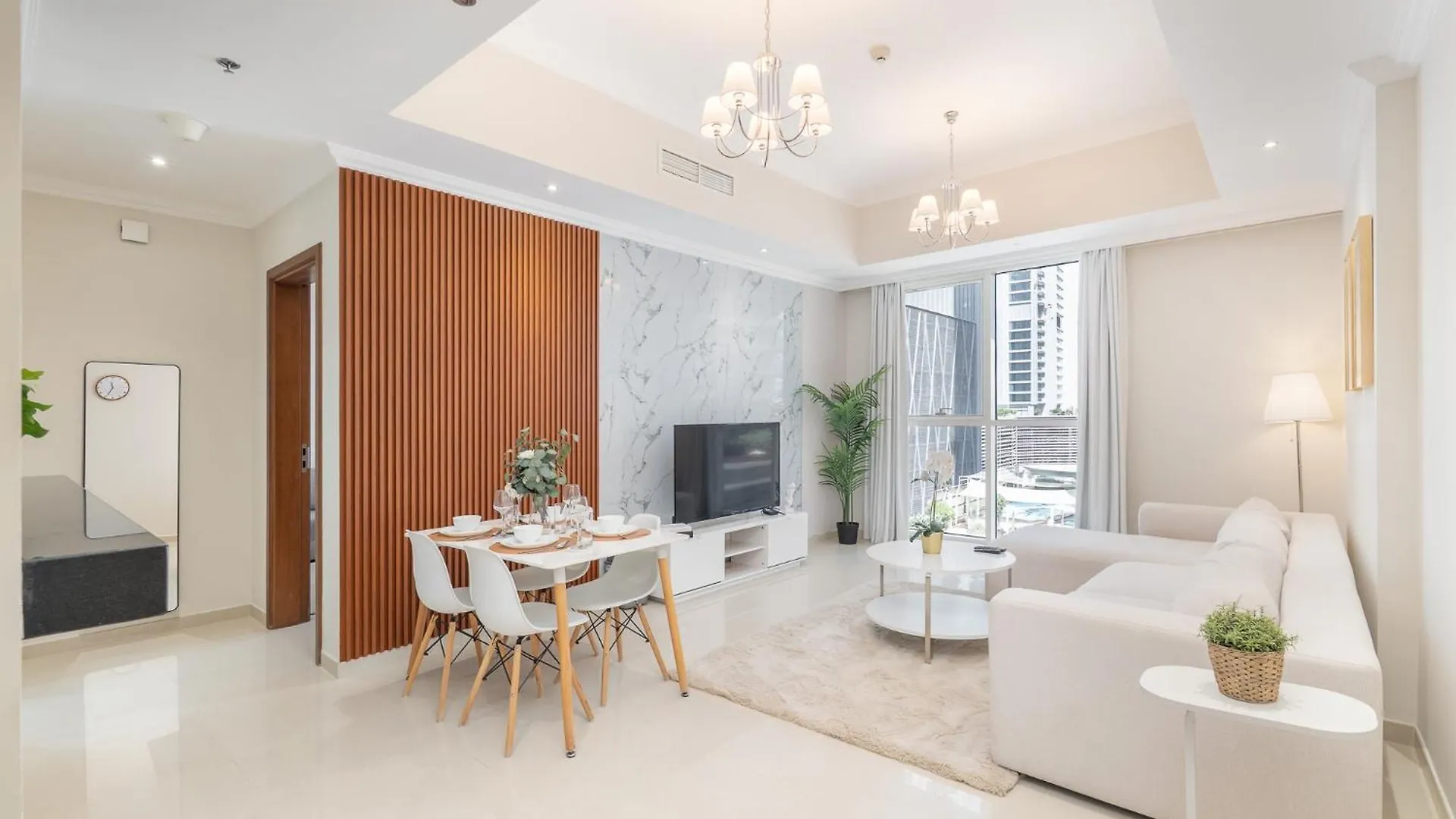 Heaven Crest Vacation Homes Downtown - Studio And 1 Bedroom Suites 2 Minute Walk To Dubai Mall And Burj Khalifa